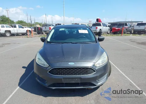 2015 Ford Focus S from USA, damaged, VIN 1FADP3E29FL304658